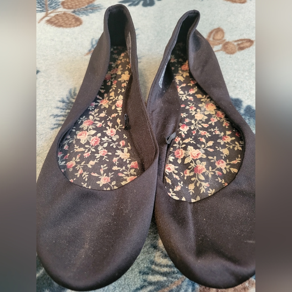 Black, flat shoes